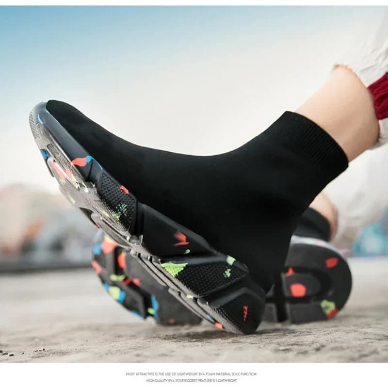 Lightweight Men Sneakers Fashion High Top Mesh Casual Shoes form Women Breathable Sock Shoes Outdoor Sport Tennis Shoes Big Size