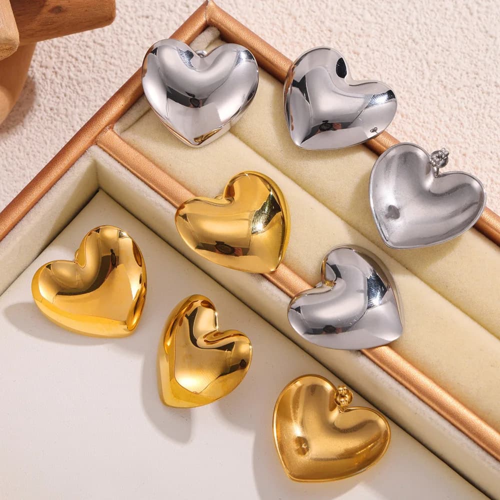 eye-catcher Heart Love Cute Earrings Luxury Ear Stud for Women Vintage Stainless Steel Waterproof Fashion Jewelry Gift