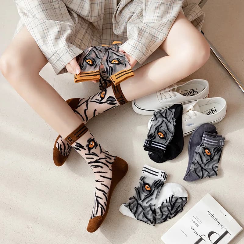 Spring and summer card silk socks thin crystal socks Japanese transparent glass silk women's socks cotton bottom