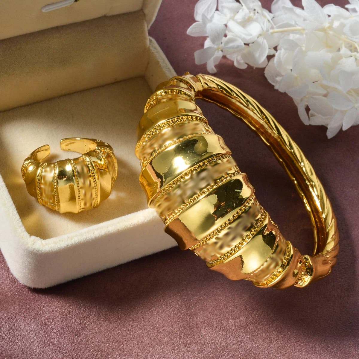 A Set Men's Women's Jewelry Set Water Ripple Simple C-shaped Stainless Steel Bracelet Ring Suitable Daily Versatile Jewelry Gift