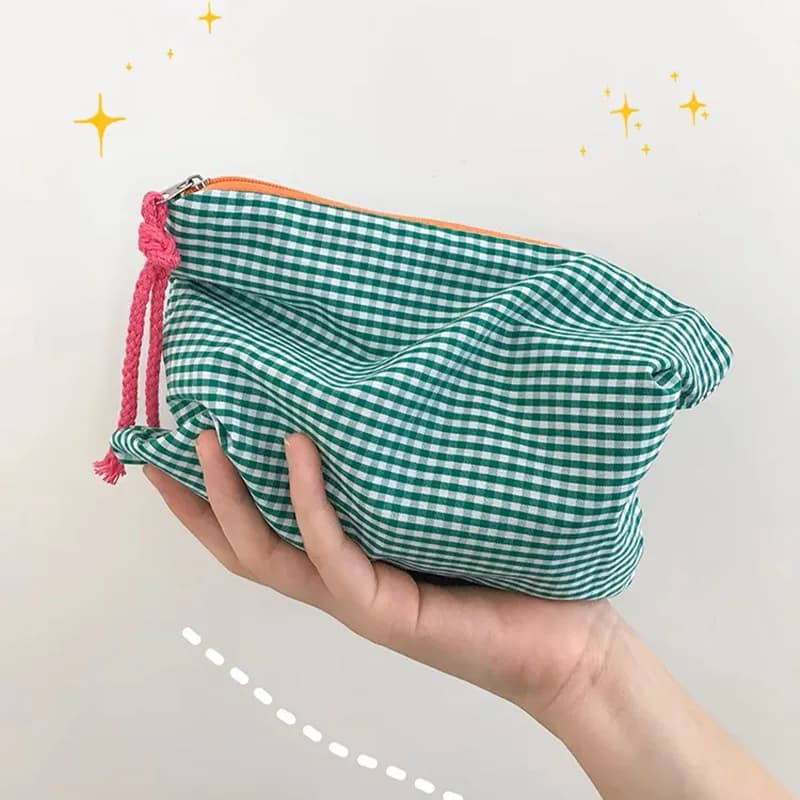 Portable Large Capacity Storage Bag Fashion Women Girls Plaid Makeup Bag Cotton And Linen Cosmetic Bag With Zipper Pouch Simple