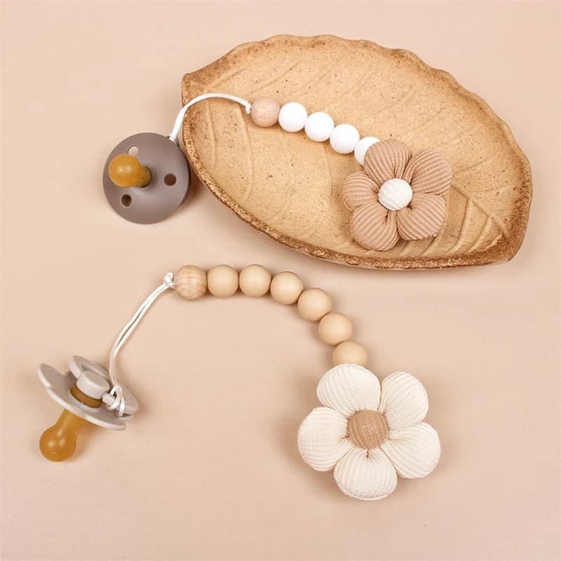 Cute Baby Silicone Flower Pacifier Chain Newborn Baby Accessories Pacifier Clip Pacifier Chain Teether Loss Prevention Chain
