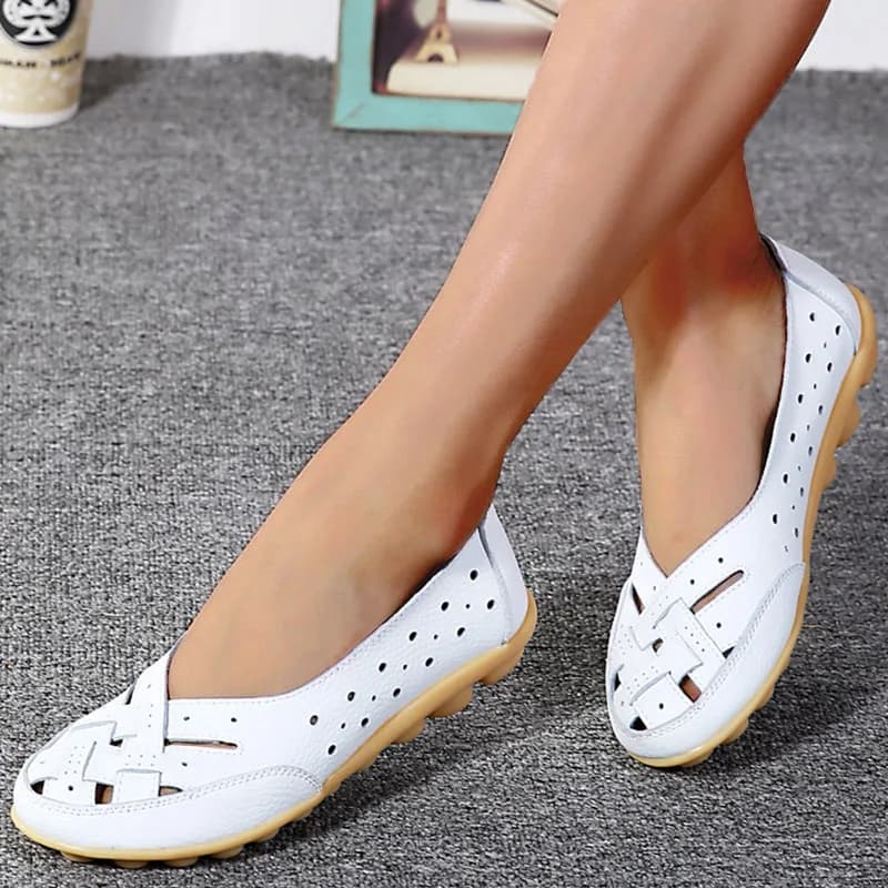 Women Flats Genuine Leather Fashion Soft Shoes Women Hollow Designer Shoes Slip On Ballet Flats Oxford Shoes Woman Plus Size