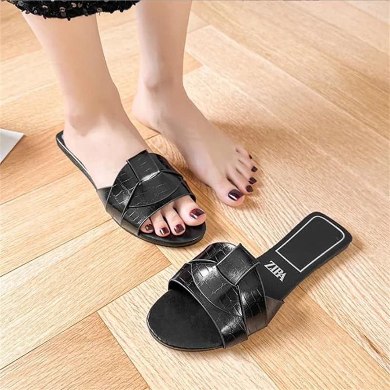 Summer 2025 New Women Designer Brand Flat Slippers Woven with Comfortable Women's Shoes Casual Bottom Slippers Woman Shoes