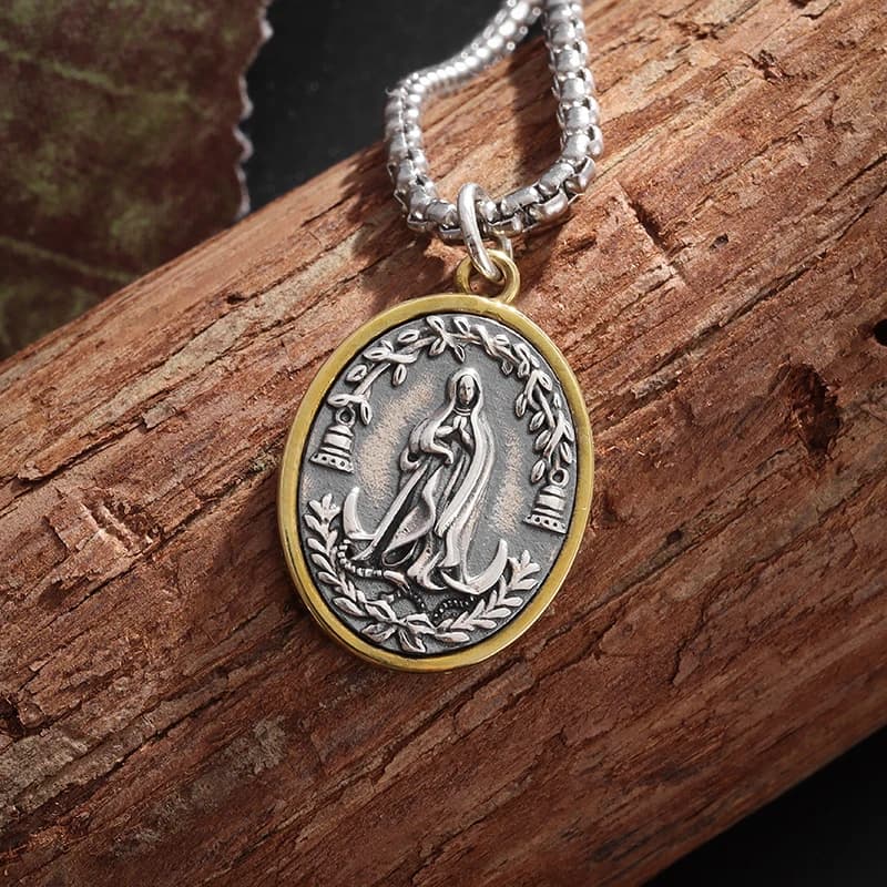 Vintage Catholic Style Virgin Mary Medal Pendant Stainless Steel Necklace for Men Women Church Wear Prayer Jewelry Amulet Gift