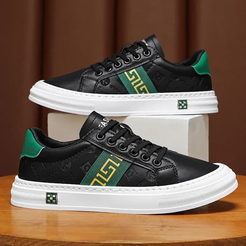 New Shoes for Men Leather Casual Shoes Trend Striped Flats Skateboard Shoes Youth Street Fashion White Sneakers