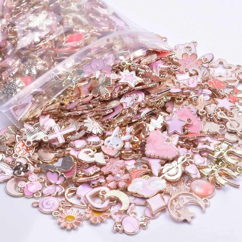 50pcs/Lot Girl Pink Drip Oil Accessories Random Mixed Style Charm Animal Heart Flower Moon Pendant DIY Jewelry Making Supplies