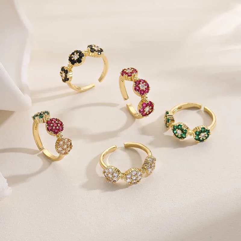 HECHENG,Temperament Sweet Flower Finger Rings for Lady Luxury Inlaid AAA CZ Fashion Opening Rings Women's Finger Accessories Gif