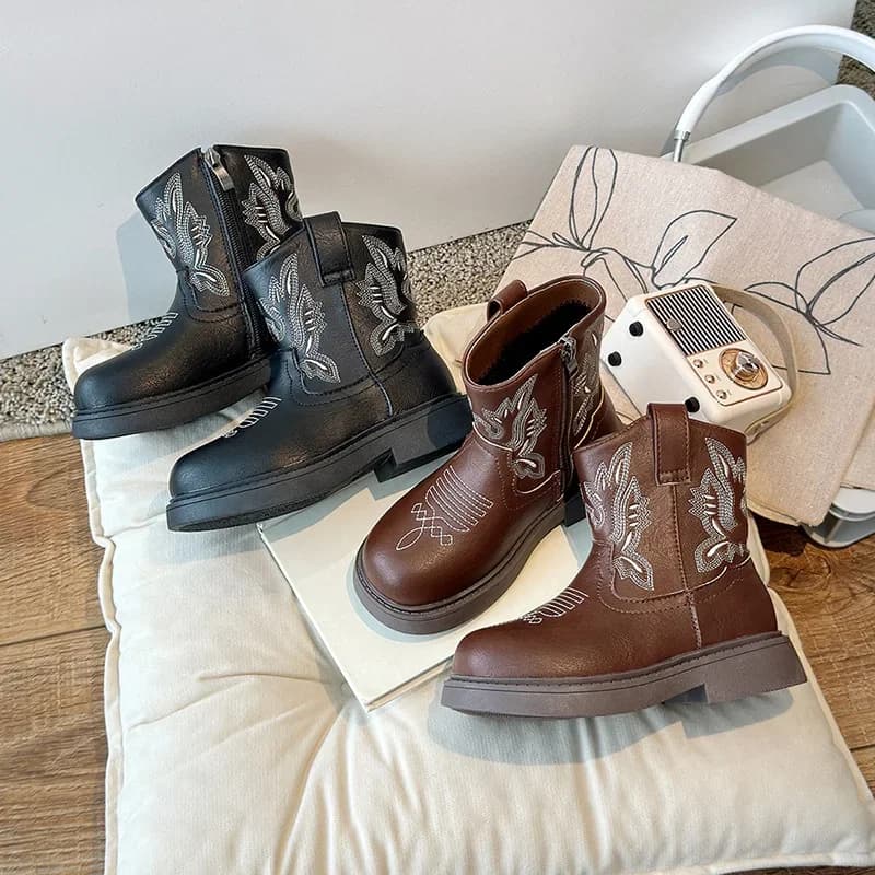 Girls Ankle Boots with Side Zipper Kids Short Boots Non-slip 2024 Winter New Children Fashion Boots Soft Sole Embroidered Trendy