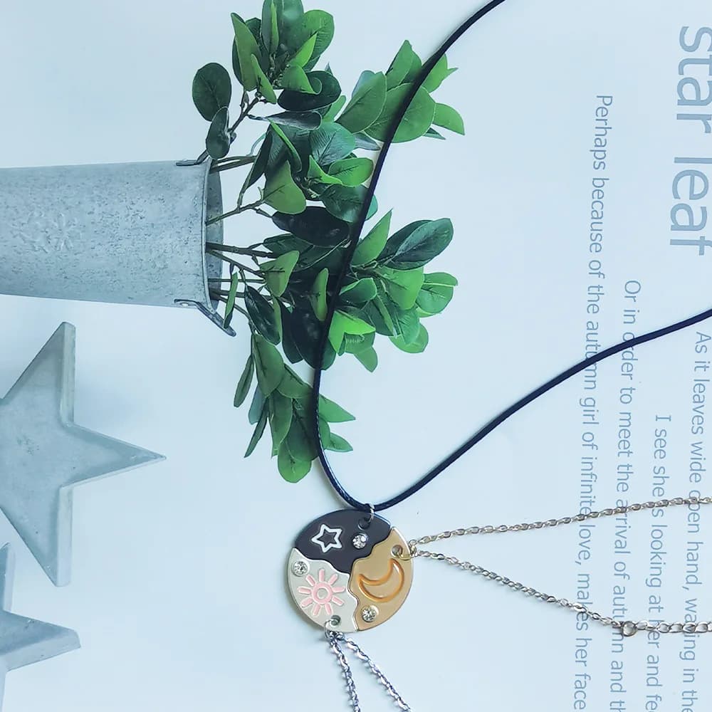Sun Moon Star Pendant Necklace Niche Design Best Friend Friendship Necklace Alloy Stitching Round Set Necklace