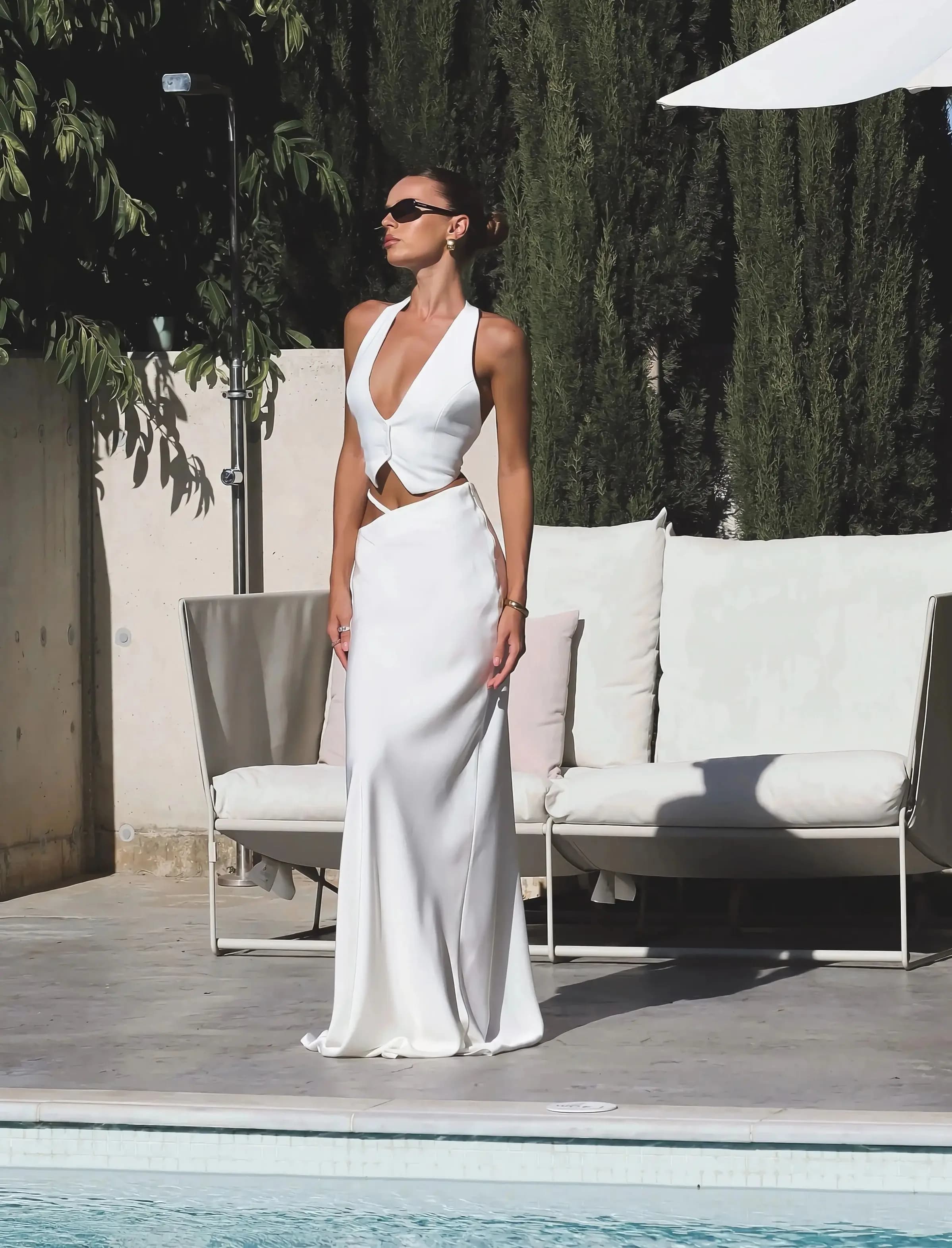 Women's Deep V Two-Piece Set Sexy Black White 2 Piece Outfit Elegant Top with Bralette Set for Party Casual Wear Two-Piece Dress