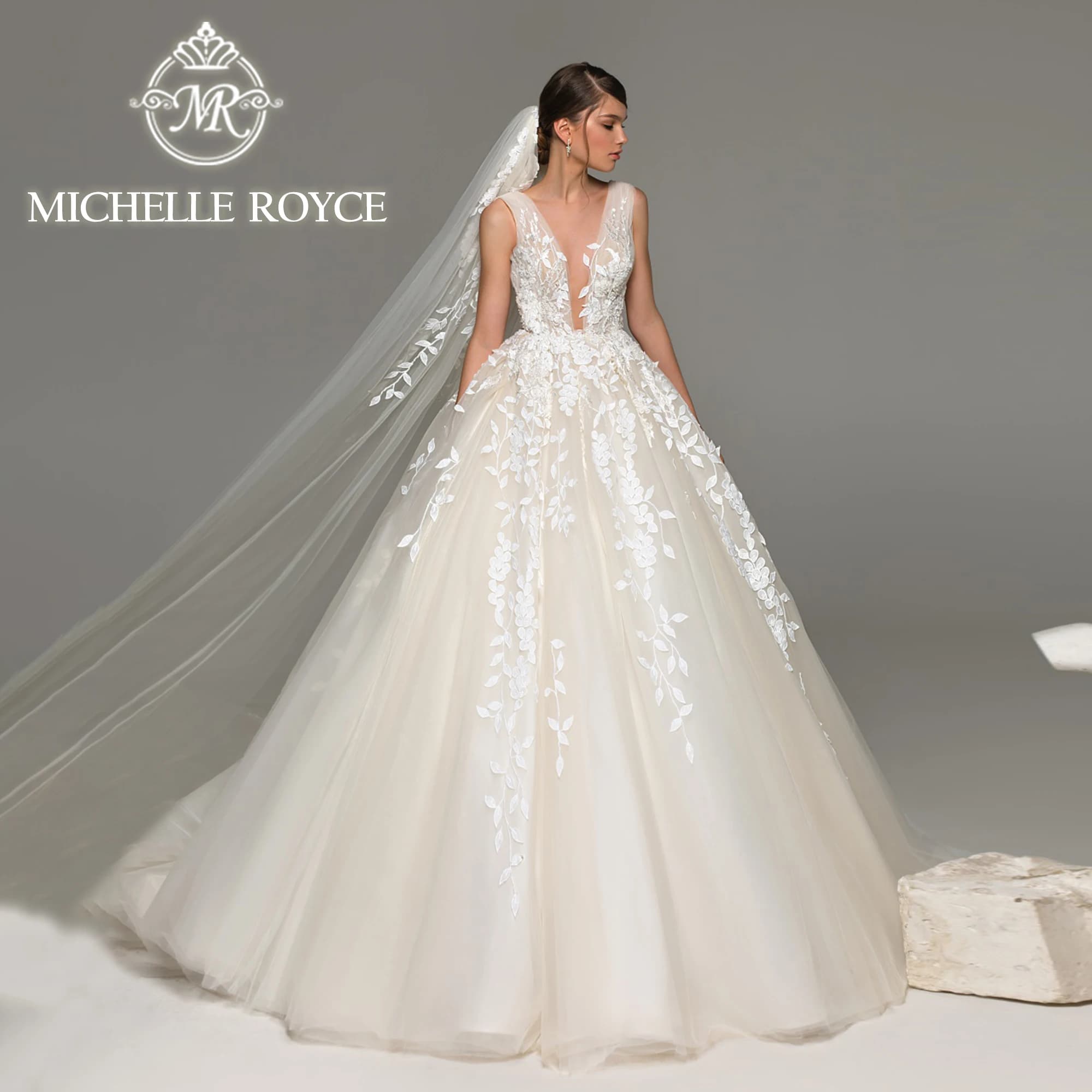 Michelle Royce Deep V-neck Wedding Dresses For Women Appliques Backless Lace Sexy Wedding Gown For Bride Vestido De Noiva