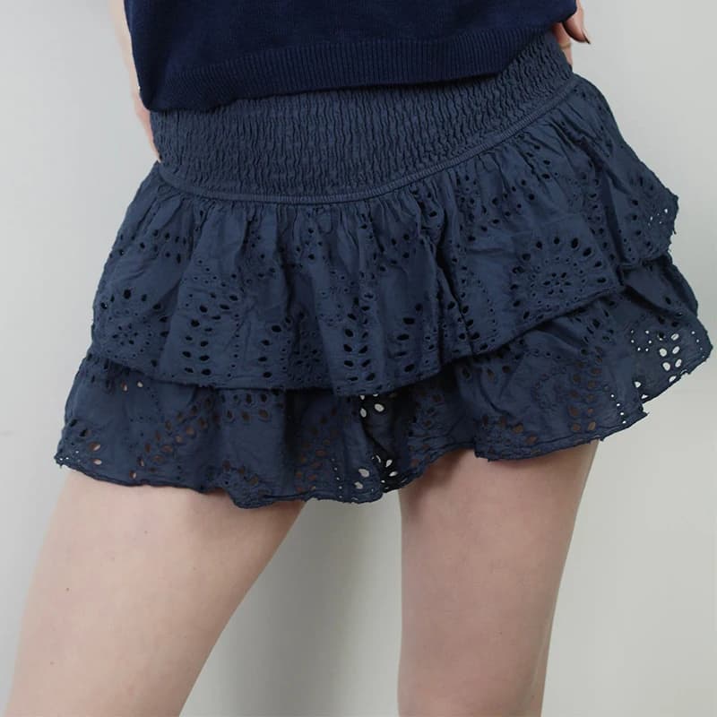 Women Y2K Ruffle Layered Hollow Mini Skirts Smocked A Line Pleated Short Skirts Teen Girls Boho Beach Kawaii Mini Skirts
