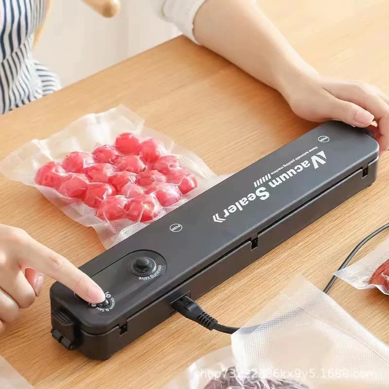 220V/110V Vacuum Sealer Packaging Machine with Free 10pcs Vacuum Bags Household Black Food Vacuum Sealer
