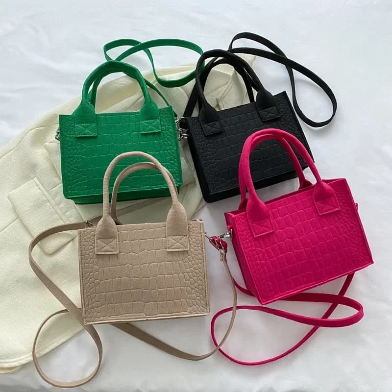 Women Small Square Bag 2024 New Simple And Versatile Casual Handbag Fashion Popular Felt Oneshoulder Messenger Bag