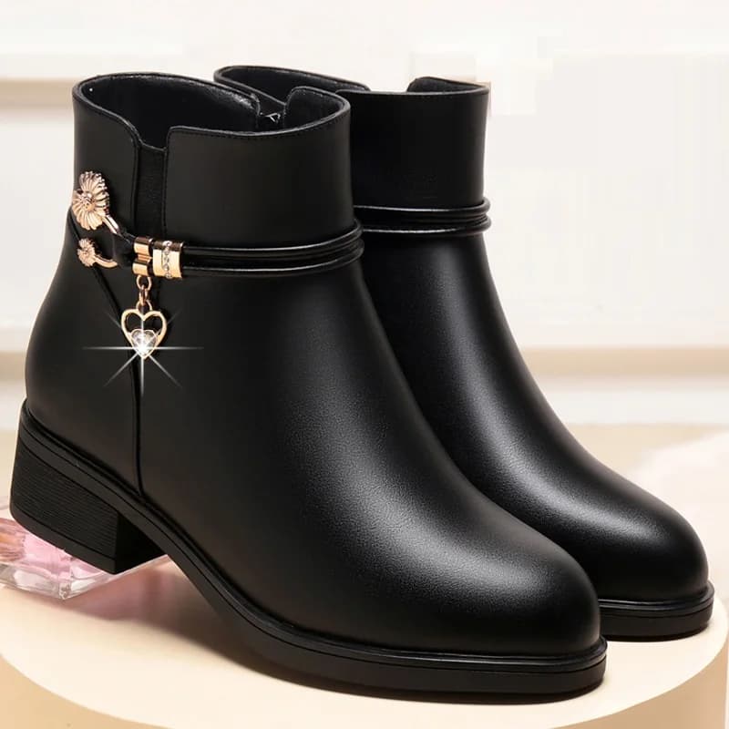 Winter Genuine Leather Thick Heel Ankle Boots Women Warm Boots Side Zipper Soft Comfortable High Heels Ankle Boots Ladies Shoes