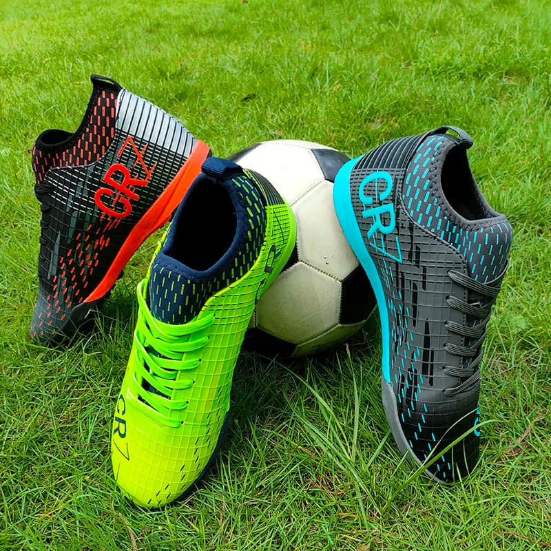 New Men CR7 Turf Soccer Cleats Football Boots Breathable Sport Outdoor TF Training Shoes Grass Futsal Match Sport Drop Shipping