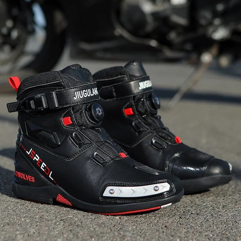 2024 New Motorcycle Boots Man Leather Motos Riders Protective Boots Waterproof Non-slip Motocross Mountain Racing Shoes