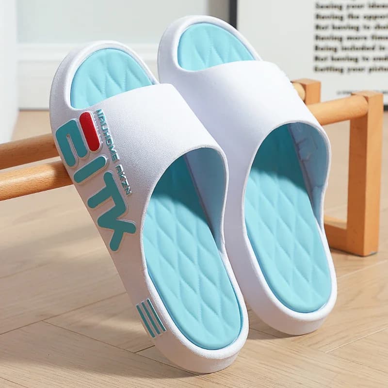 Comfortable Men Summer Casual Slippers Soft Youth Fashionable Leisure Walking Sandals Light Weight Water Swimming Pool Slides
