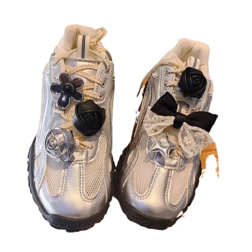 1PCS New Fashion Shoelaces Clips Buckle Decorations Shoe Buckle for Sneaker Leather Rose Bow Heart Shoe Charms Shoes Accessories