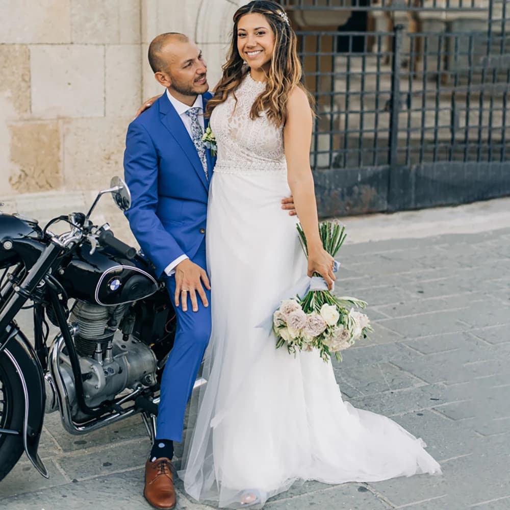 Round Halter Neck Boho Lace Wedding Dress Maxi Garden Sleeveless Skin Lining Customized Plus Size A Line Tulle Bridal Gowns