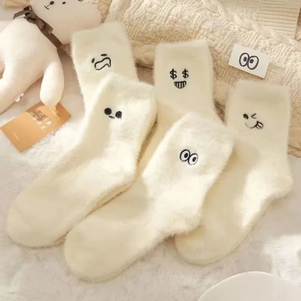 2 Pairs Cute Women's Winter Plush Socks Kawaii Girls Strawberry Thicken Mink Wool Sweet Soft Warm Anklets Socks Stay At Home