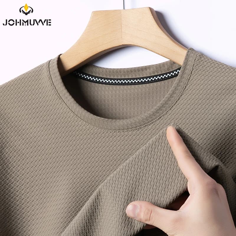 2025 Summer New Men's Pineapple Grid Round Neck Short Sleeved T-shirt Fashion Casual Solid Color Breathable Comfortable Top