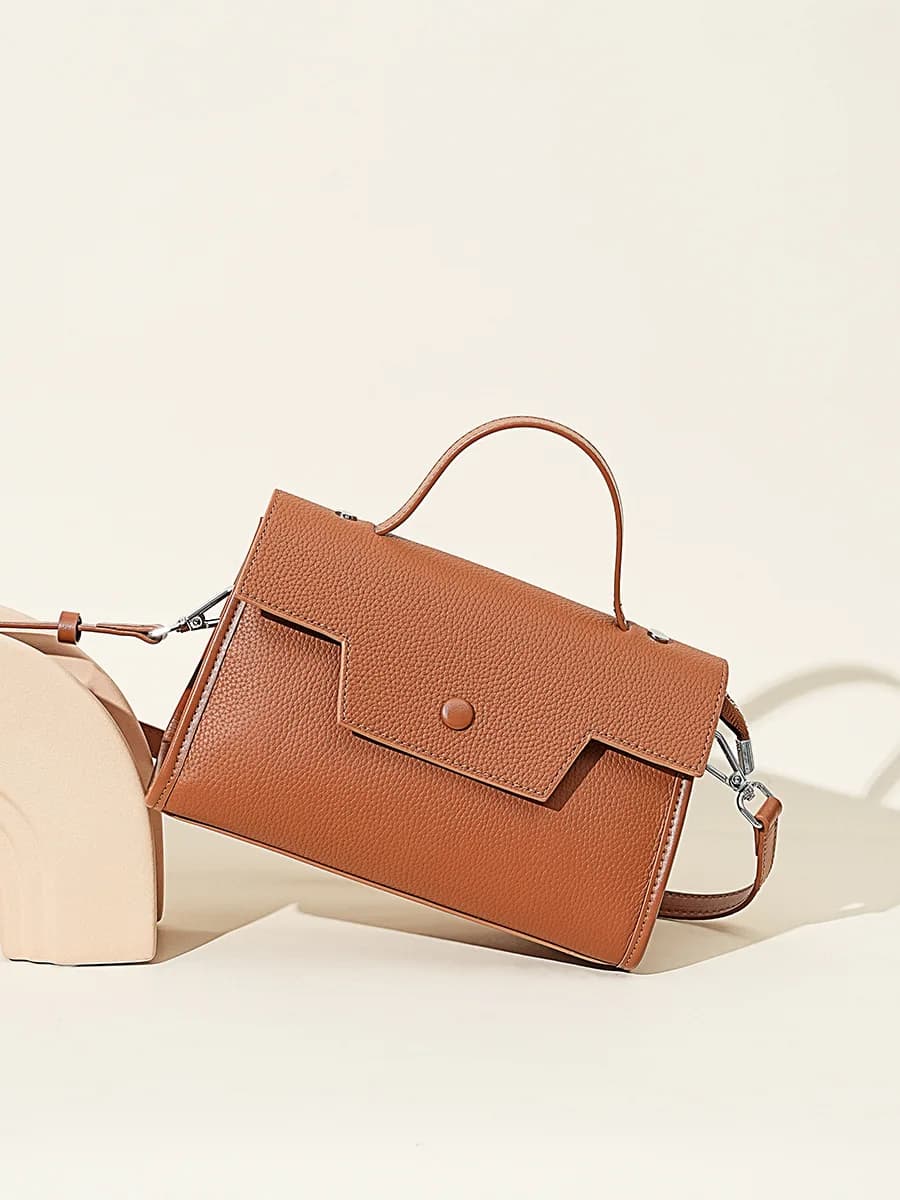 Real Genuine Leather Women's Handbag Premium Shoulder Bag Exquisite Design Minimalism Style
