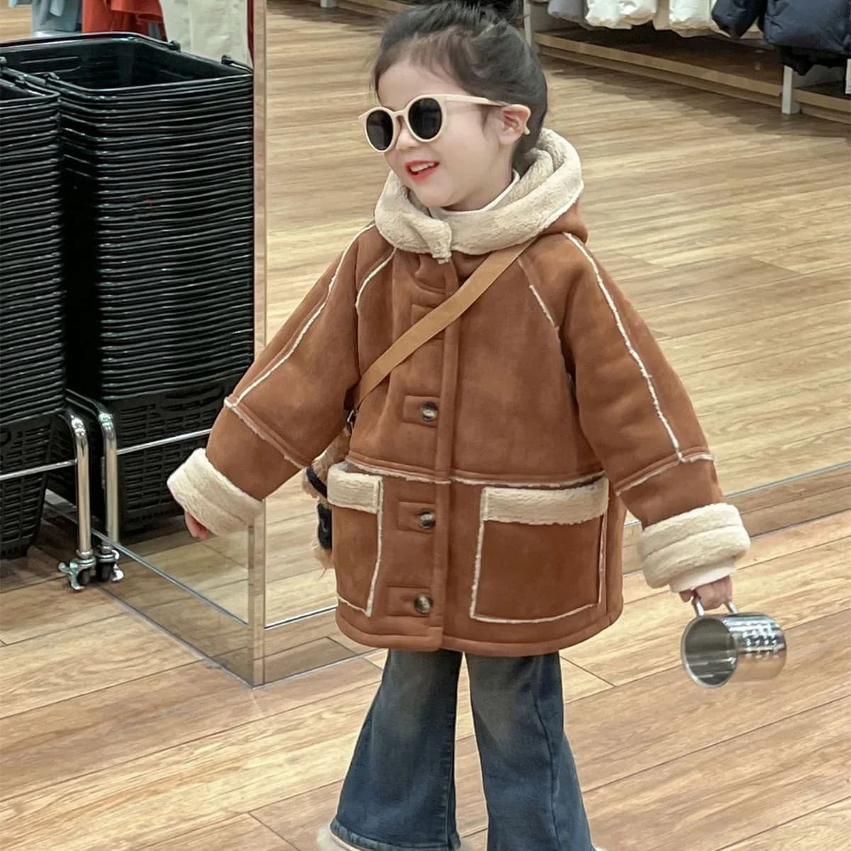 Fashion Girls Suede Jacket Autumn Winter Thicken Warm Fleece Hooded Coat Boys Girls Casual Wool Parka Outerwear