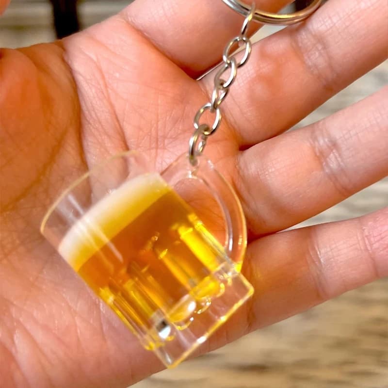 1PC Creative Acrylic Beer Mug Keychains Simulation Mini Drink Keyring For Men Women Car Bag Pendant Accessories Gift Party
