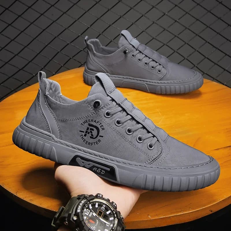 Canvas Shoes Breathable Men Sneakers Casual Walking Flats Slip-on Summer Working Footwear Man Vulacnized Shoes Zapato De Hombre