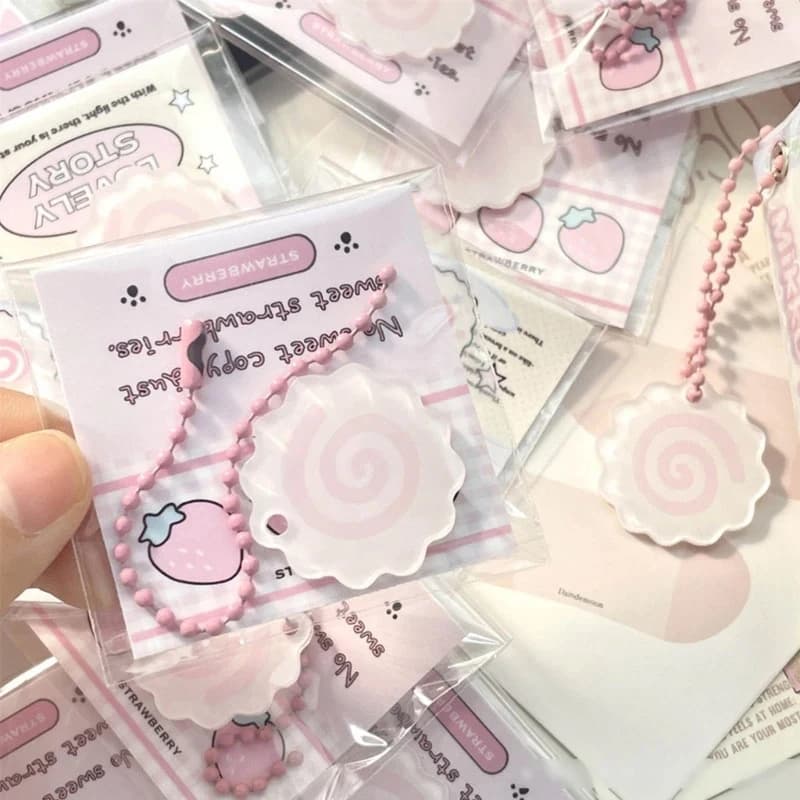 Lovely Acrylic Pink Squid Roll Keychains Pendant Keyring Backpack Charm Jewelry Dropshipping