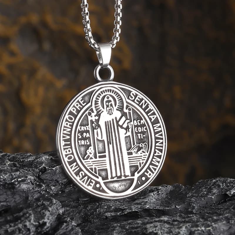 Catholic Saint Benedict Exorcist Reversible Pattern Cross Pendant Necklace Men Women Exorcist Priest Faith Amulet Jewelry Gift