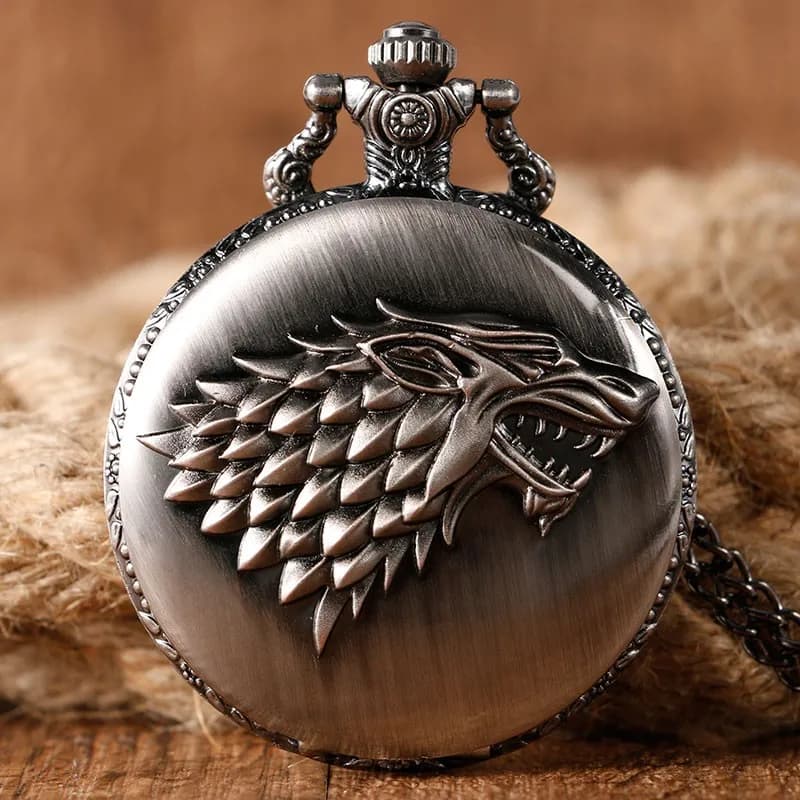 Direwolf Head Embossed Quartz Pocket Watch Retro Black with Necklace Pendant Clock Gift for Mlae Kids Relogio Saati