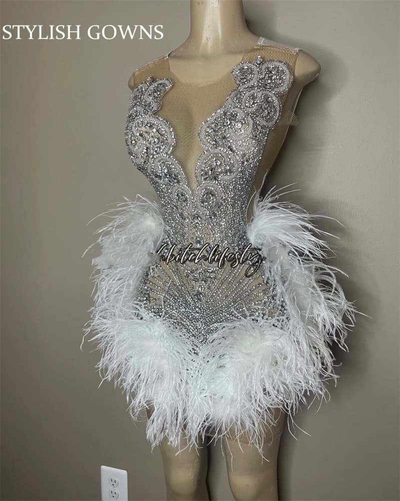 White Short Prom Dresses For Black Girls Beaded Crystal Rhinestone Birthday Party Dress Feather Homecoming Cocktail Customized