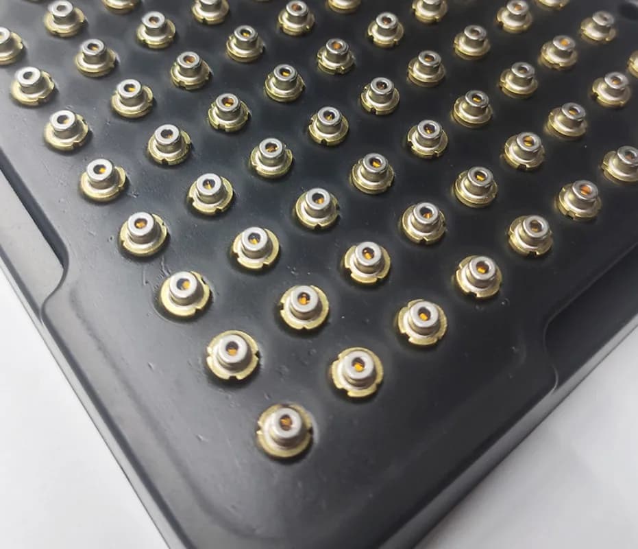 375nm 380nm 200mW brand new original GH0382AA2G purple laser diode