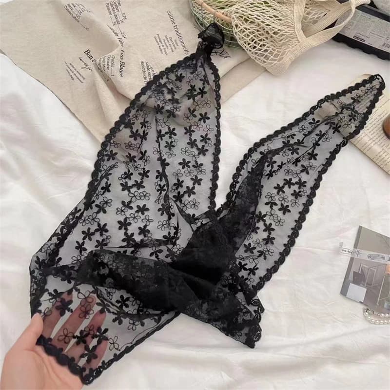 Women Lace Triangle Scarf Sweet Girls Sunscreen Scarf Spring Summer French Beach Style Hair Tie Vintage Female Lady Muslim Hijab