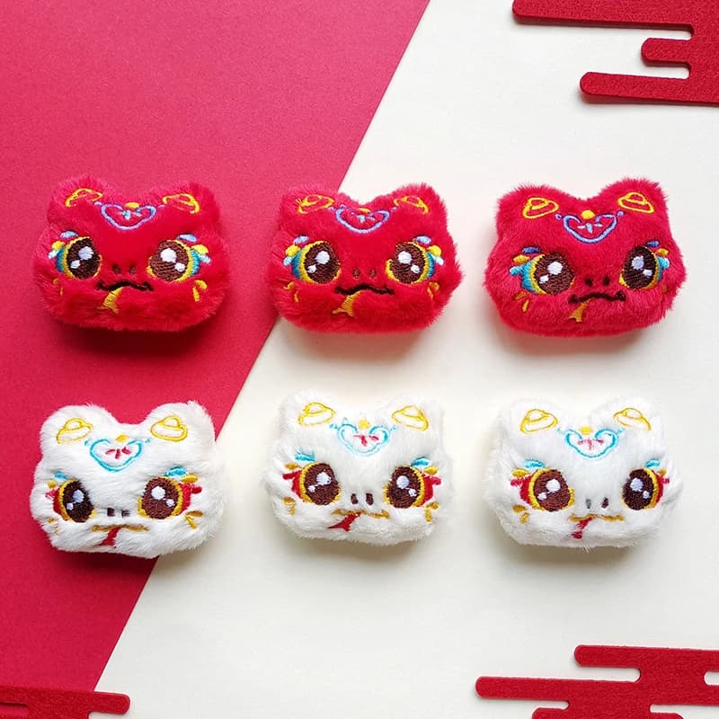 Cute Creative Cartoon Small Snake Plush Brooch Vintage Enamel Pins Versatile Zodiac Snake Corsage Clothing Accessories Gifts