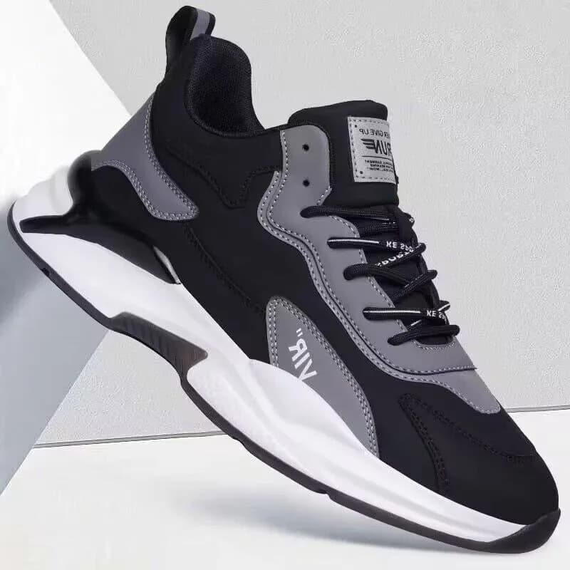 Fashion Youth Trend Men White Casual Shoes Autumn New Anti-slip Breathable Sneakers Student Skateboard Shoe Tenis Masculino 2024