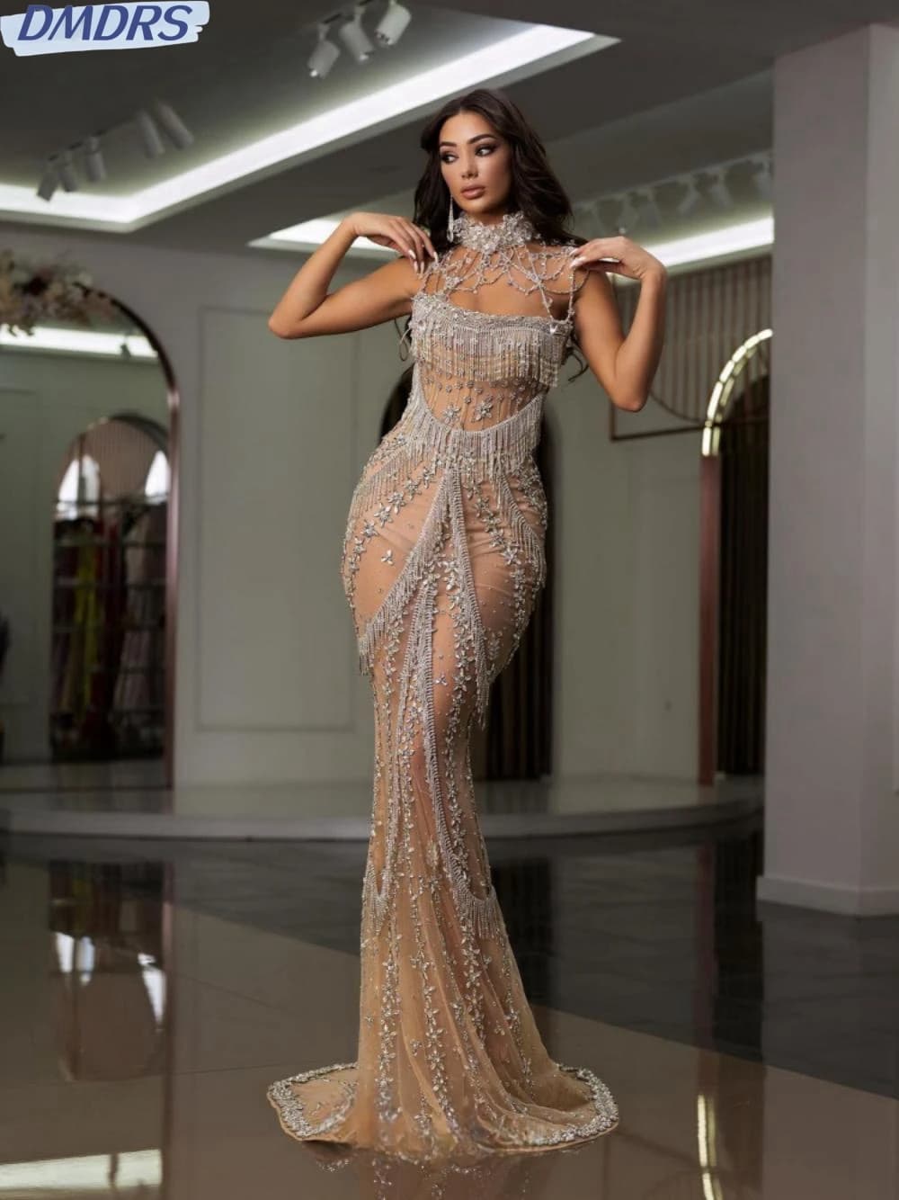 Exquisite Crystal Tassel Bridal Gown Sexy Sleeveless Bride Robe Luxury Straight Long Wedding Dress Customized Robe De Mariée