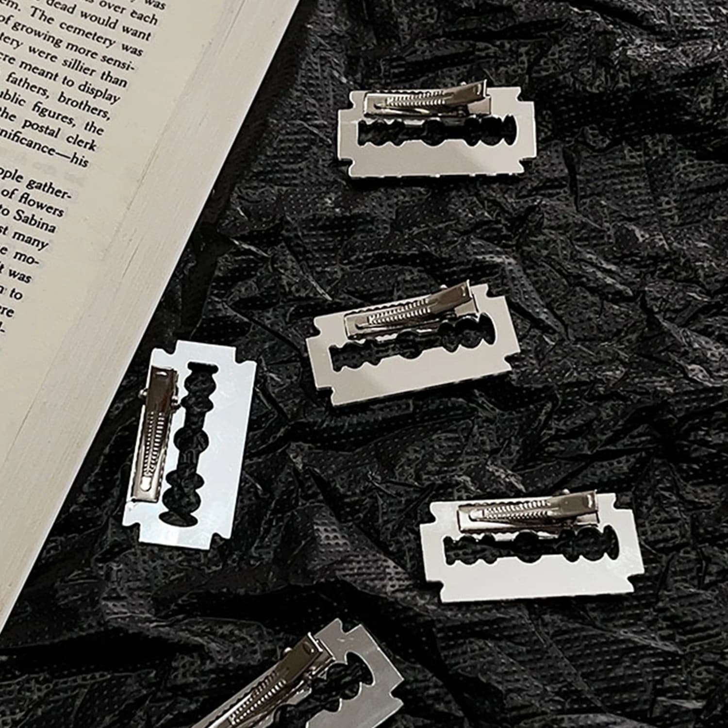 Simple Acrylic Hair Clips Women Simulated Blade Creative Design Bangs Clip Duckbill Clip Hairpins Hair Styling Tool Accessories