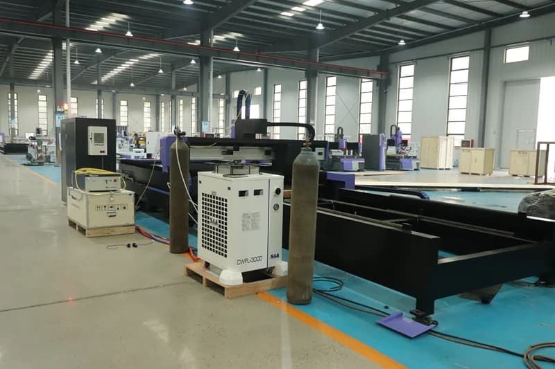 Laser Fiber Laser Cutting Machine For Stailess Aluminum Metal Alloy Copper Cutter with Exchange Working Table
