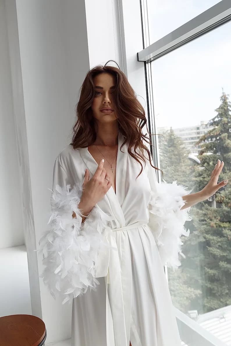 Long Silk Robe White Boudoir Robe Silk Boudoir Robe Wedding Kimono Robe Boudoir Satin Robe with Feathers Bride Wedding Dressing