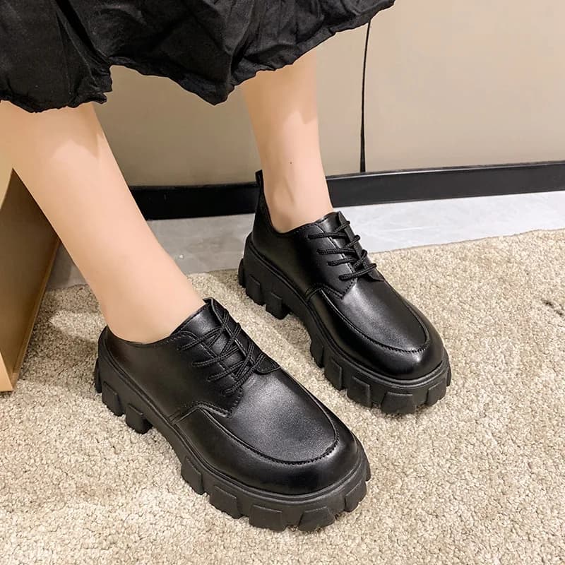 2025 Female Shoes Women Fashion Mary Janes Round Toe Flats Loafers Oxfords Platform Casual Metal Chain Buckle Ladies Heels Black