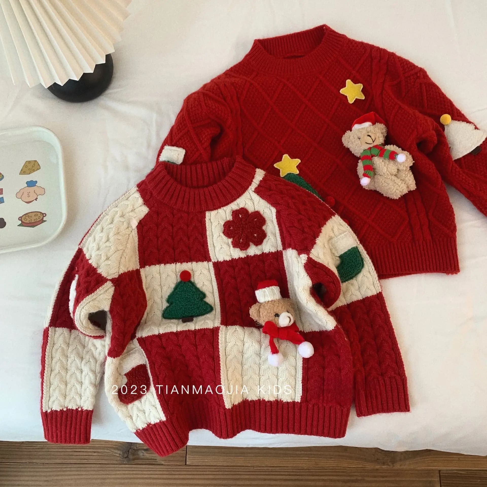 Autumn Winter Baby Girls Christmas Sweater Cotton Knitted Thickened Plaid Bear Patched Kids Girls Sweater Children Girl Knitwear