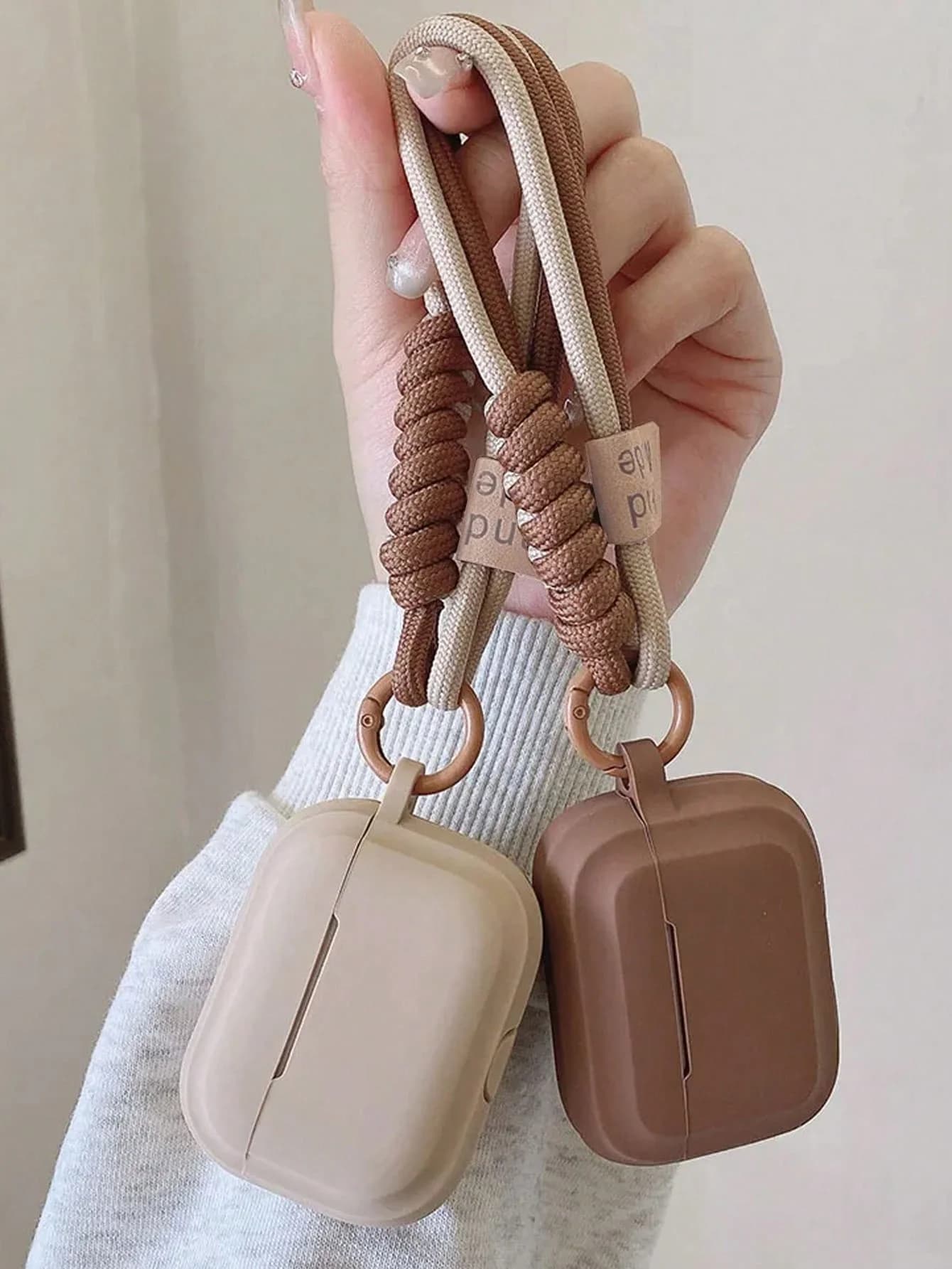 Simple Soft Silicone with Smile Hand Strap Earphone Case For Apple Airpods 4 1 2 Pro 3 Funda Wireless Bluetooth Protective Cover