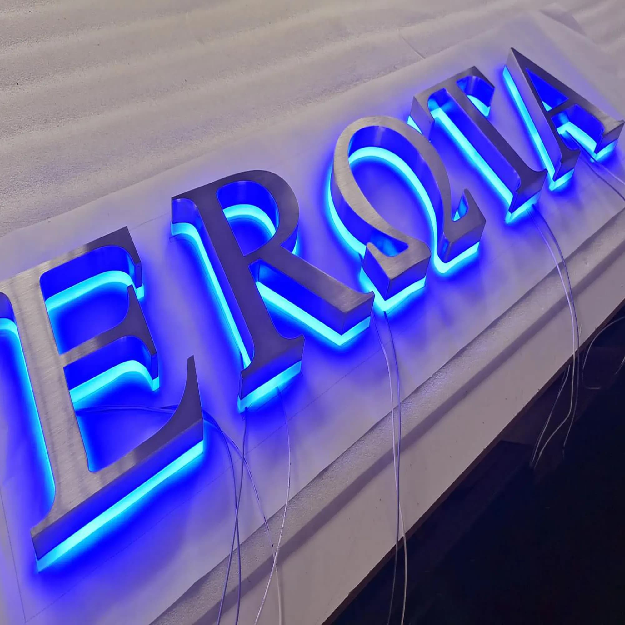 High quality stainless steel backlit letters silver brushed 3D logo store front wall LED sign