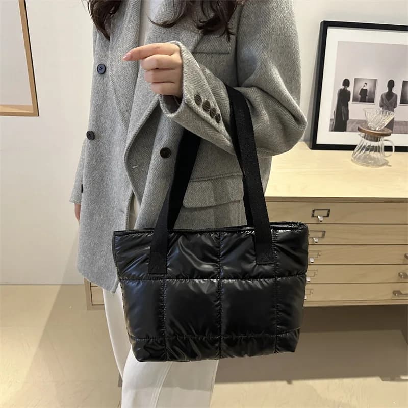 Fashion Ladies Tote Handbags Large Capacity Cotton Padded Shopping Bag Rhombus Portable Handbag Quilted Solid for Leisure Travel