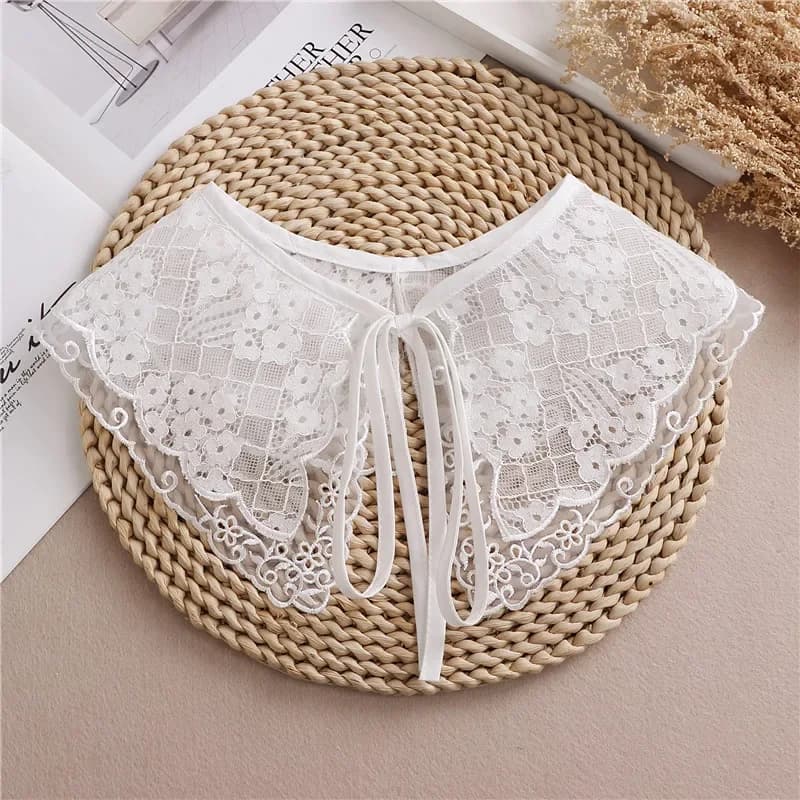 Vintage Shawl Doll Fake Collar for Women Shirt White Lace False Collar Detachable Half Shirt Lapel Blouse Female Shawl Wrap