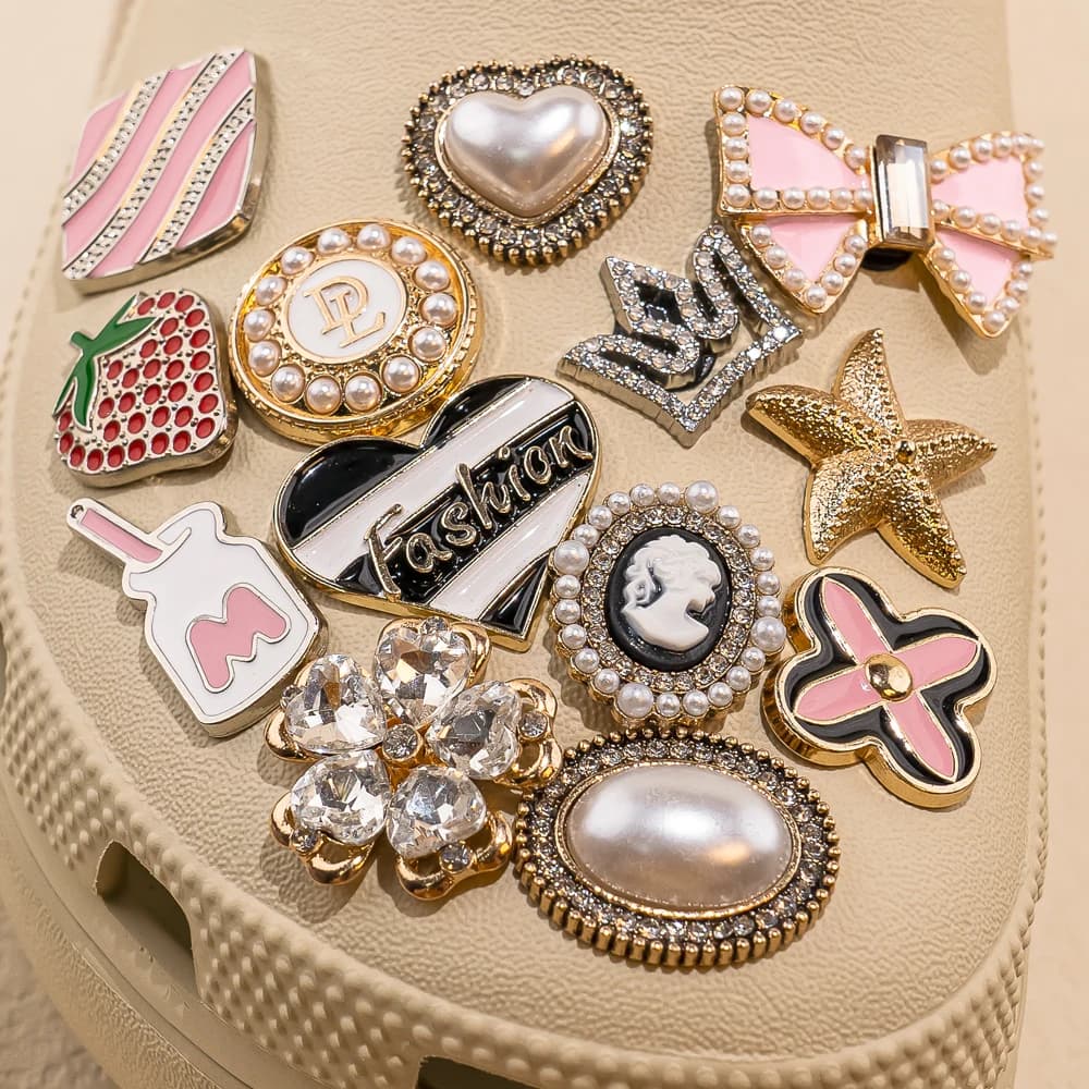 1pcs Pink Metal Shoe Charms Vintage Shoe Decorations Pins for Women Girls Favor Gifts Pearls Sandal  Accessories for Clog Buckle